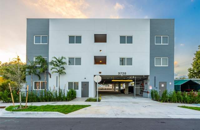 3728 NW 19th Ave photos photos