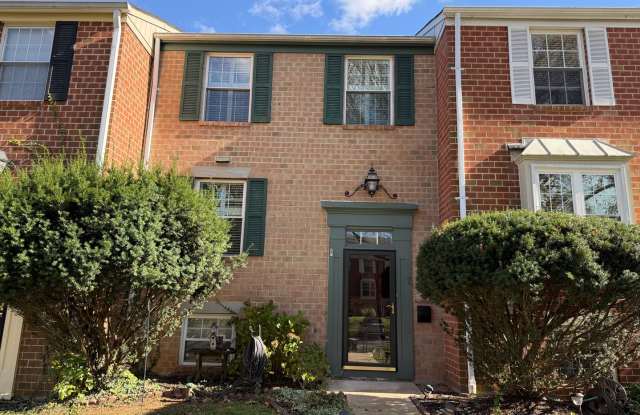 Completely Updated 3+BR, 3.5 Bath Townhome in Mays Chapel, with a Fenced Yard and Modern Kitchen photos photos