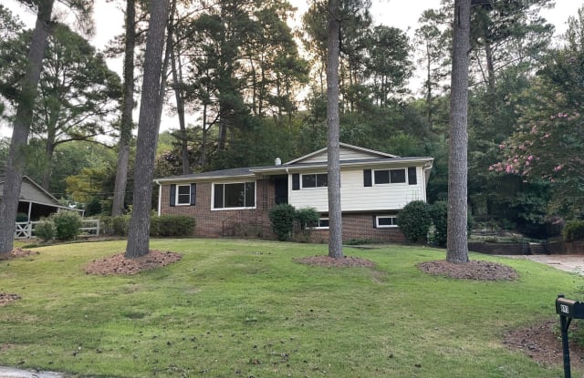 893 Delcris Drive - 893 Delcris Drive, Homewood, AL 35226