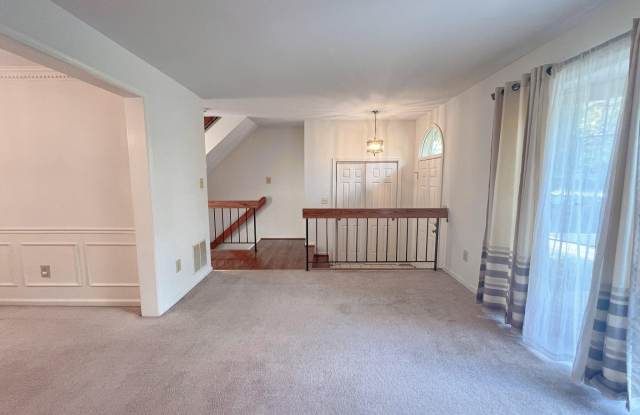 1951 HICKORY HILL Lane Gallery 4