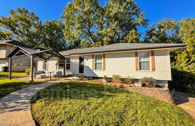 7012 N Winan Ave - 7012 North Winan Avenue, Platte County, MO 64152