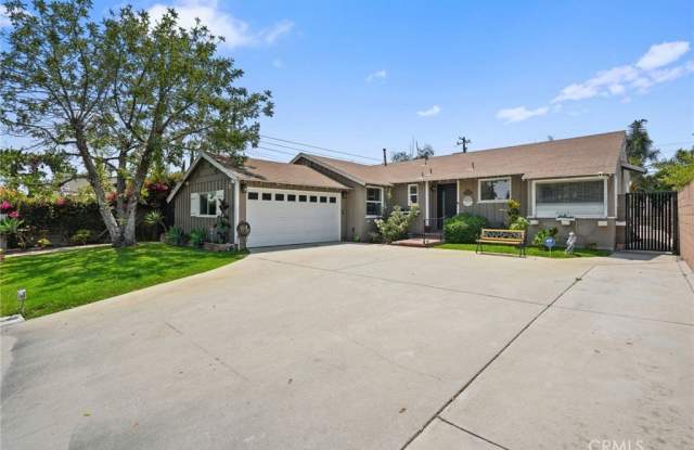 8745 Valjean Avenue photos photos