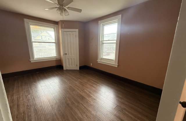 510-512 Prospect Street Gallery 2