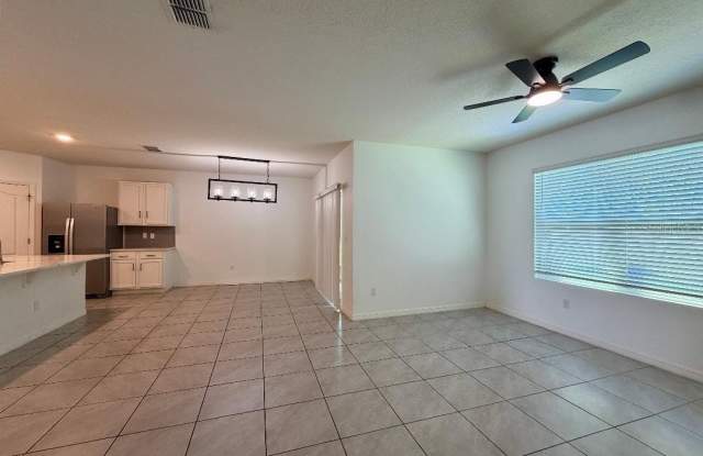 3741 CRIMSON CLOVER Drive Gallery 3
