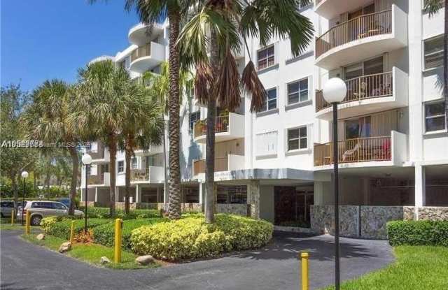 210 Seaview Dr - 210 Seaview Drive, Key Biscayne, FL 33149