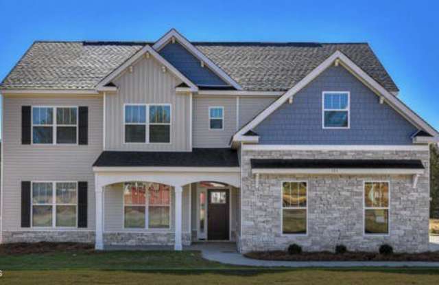 1649 Pine Ridge Drive N Gallery 1