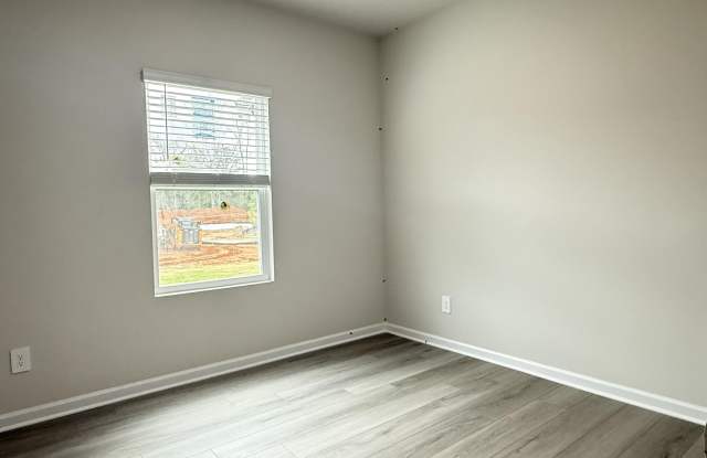 1008 Saint Lawrence Drive Gallery 4