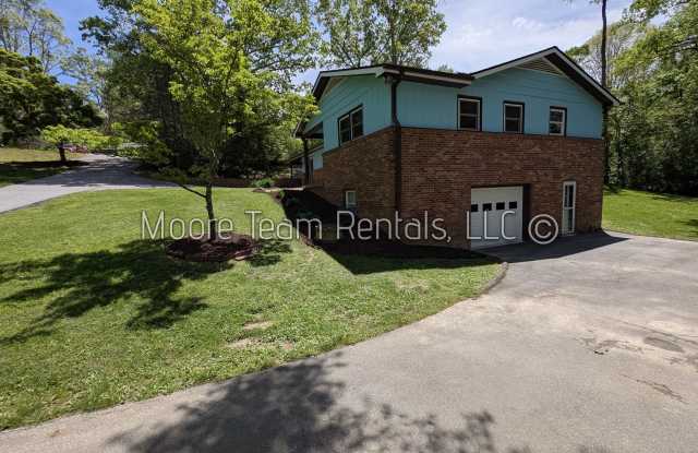 3/2 House W/ Basement Garage/Storage photos photos