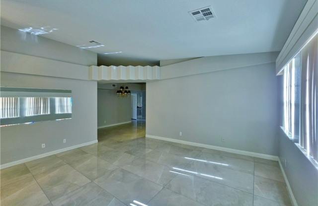 3376 Tiara Point Circle Gallery 4