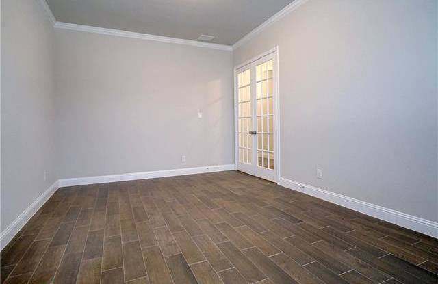 6825 Cambridge Drive Gallery 3