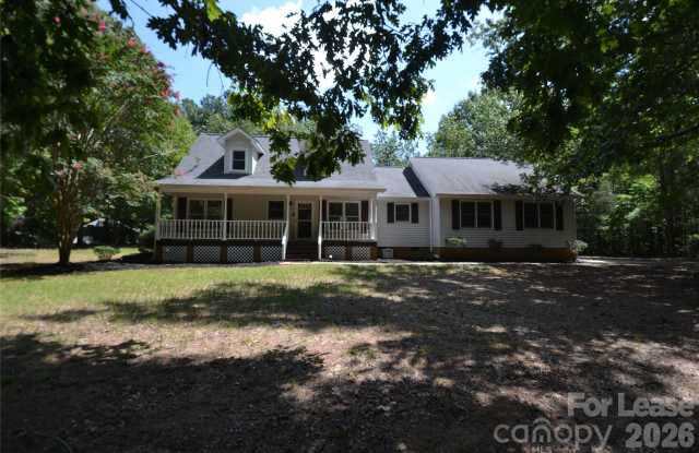 7015 Spruce Pine Trail Gallery 2