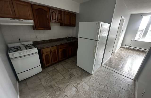 1219 Summit Ave - 1219 Summit Avenue, Union City, NJ 07087