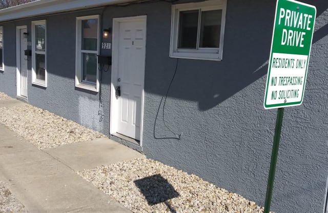 921 E 15th Ave - 921 Fifteenth Avenue, Columbus, OH 43211