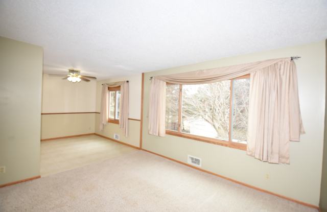 7701 Countryside Drive Gallery 4