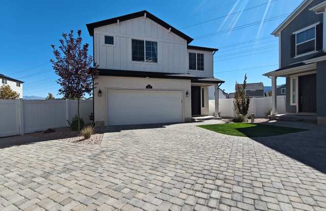 Gorgeous home in Saratoga Springs! - 103 East Brushy Canyon Street, Saratoga Springs, UT 84045 Gorgeous home in Saratoga Springs! - 103 East Brushy Canyon Street, Saratoga Springs, UT 84045