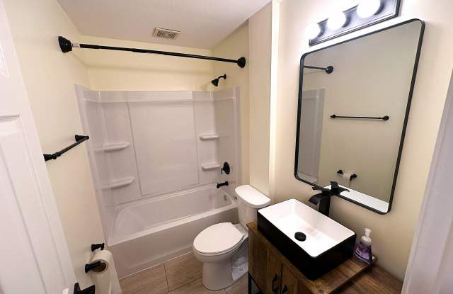 8414 Rosalind Court Gallery 2