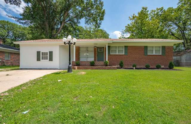 Beautifully Updated 3-Bedroom Home for Rent in Memphis photos photos