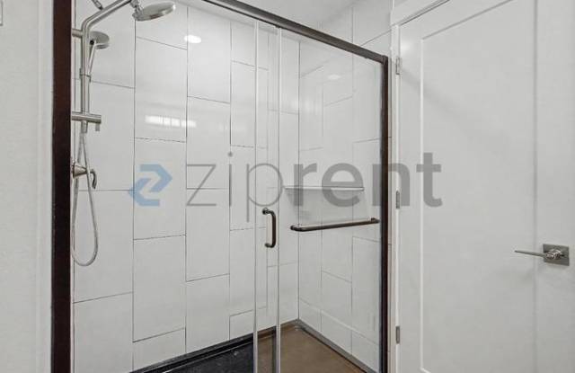 4329 Arnold St NE photos photos