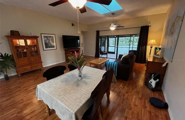 8002 SANDPOINT BOULEVARD Gallery 4