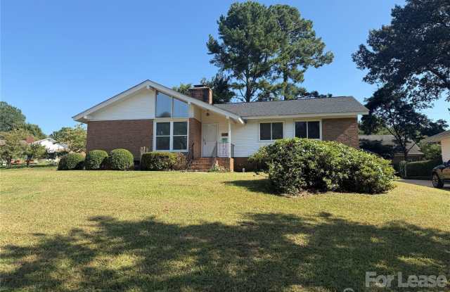 1627 Paddock Circle Gallery 2