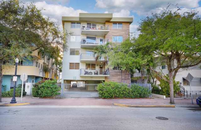 220 Washington Ave photos photos