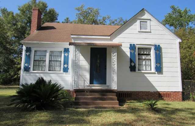1401 Brown Avenue Gallery 1