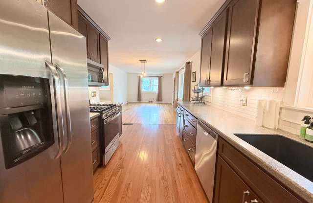 Beautiful 3BR Home with Finished Basement Gallery 3