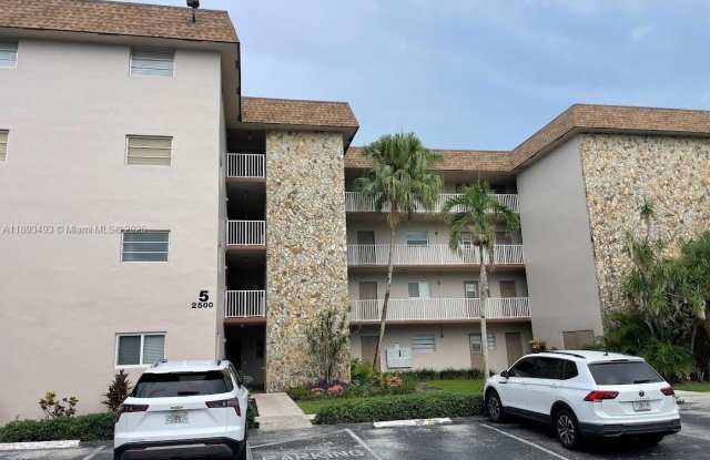 2500 SW 81st Ave photos photos