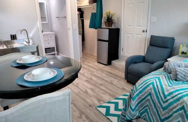 5001 8th Ave N - 5001 8th Avenue North, St. Petersburg, FL 33710
