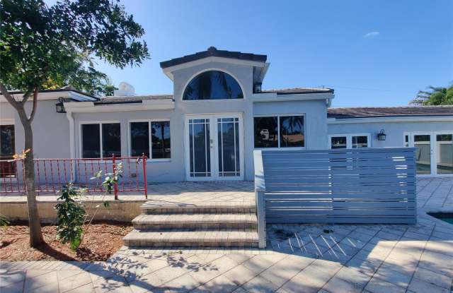 733 NE 18th Avenue photos photos