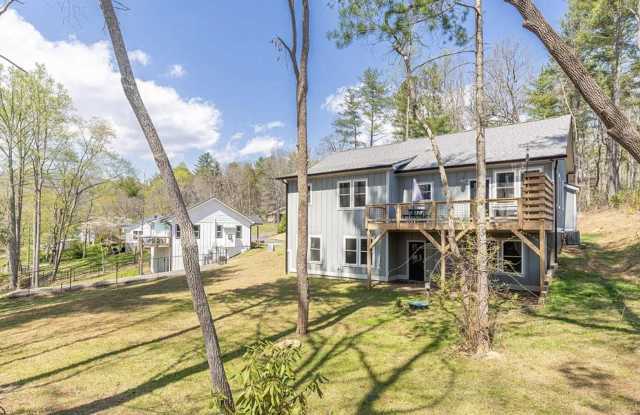 Fairview Long Term Rental! - 209 Fall Leaves Drive, Buncombe County, NC 28730