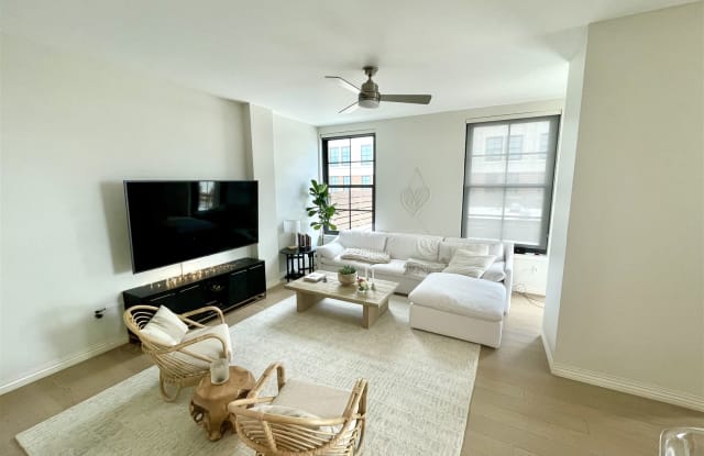 310 Broad Street - 310 Broad Street, Charleston, SC 29401
