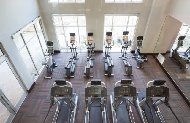 Fountain Pointe Las Colinas Gallery 4