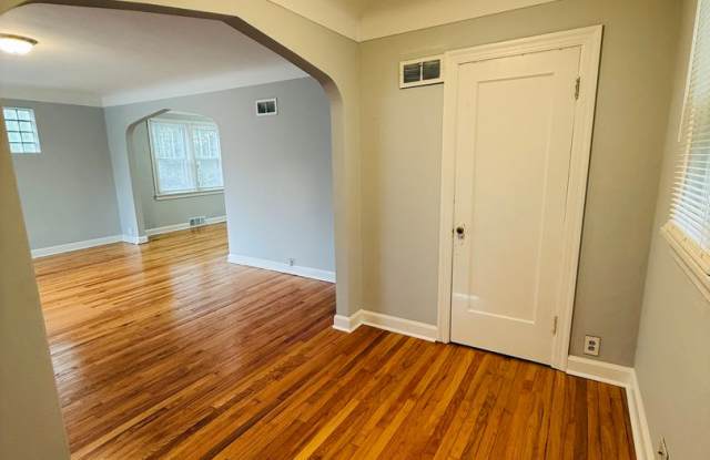 Large 2 bed home for Rent Gallery 4