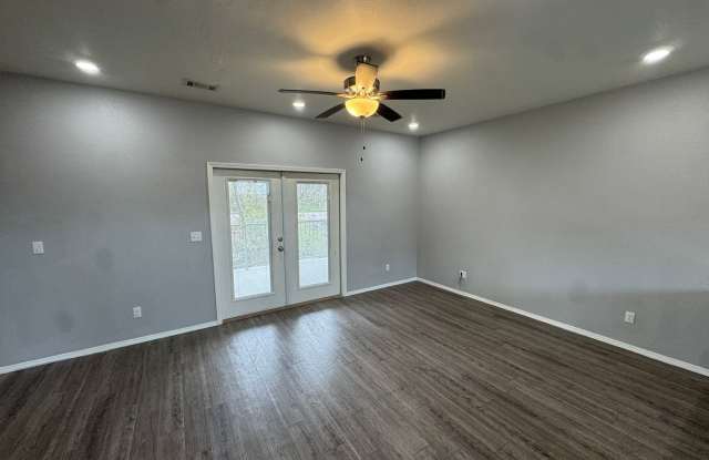 1666 Razorback Rd Gallery 4