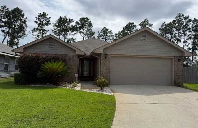 Pensacola - Weatherstone - 4 bedroom, 2 bathroom - w/ lawn care included photos photos