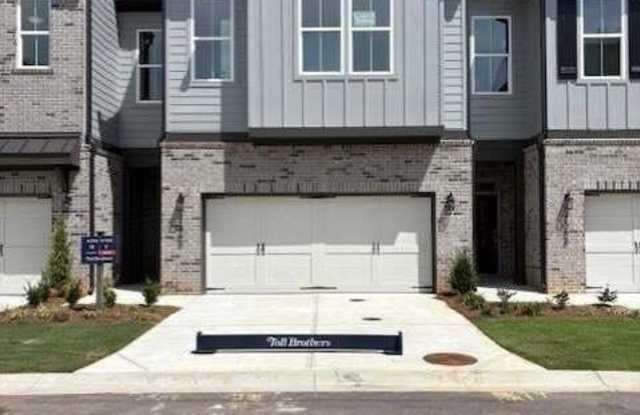 2560 Silver Star Drive Gallery 1