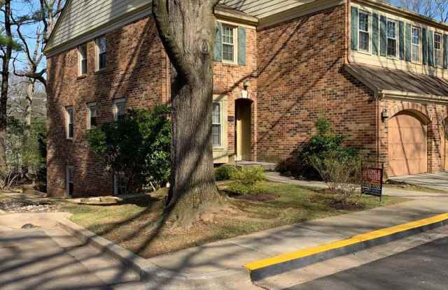 11416 DORCHESTER LN Gallery 2