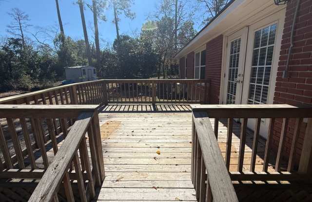 2 Bedroom 1 Bath Home with a Bonus Room in Valdosta GA photos photos