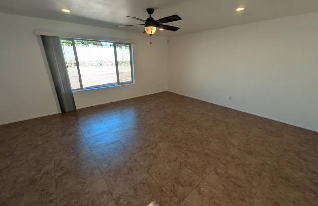 3250 W Sunbeam Gallery 3