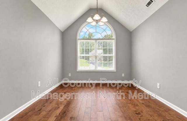 4710 Middleboro Lane Gallery 3