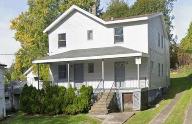 318 15th Ave - 3 photos photos