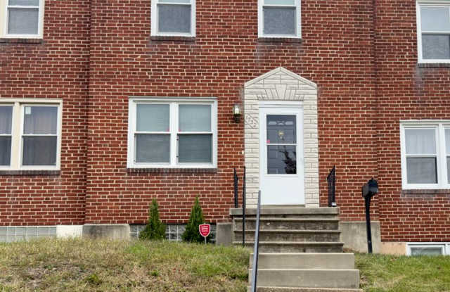 Charming 3 Bedroom/1.5 Bathroom in Parkville, MD! - 1732 Redwood Avenue, Parkville, MD 21234