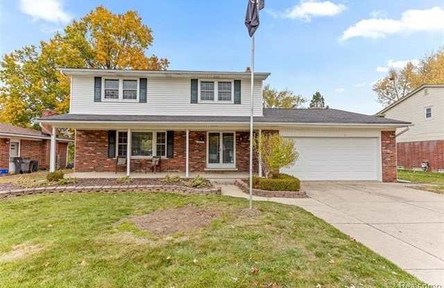 16515 Festian Drive Gallery 1