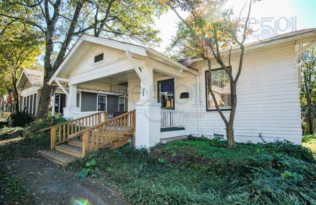 This Hillcrest Bungalow is just what you want! photos photos