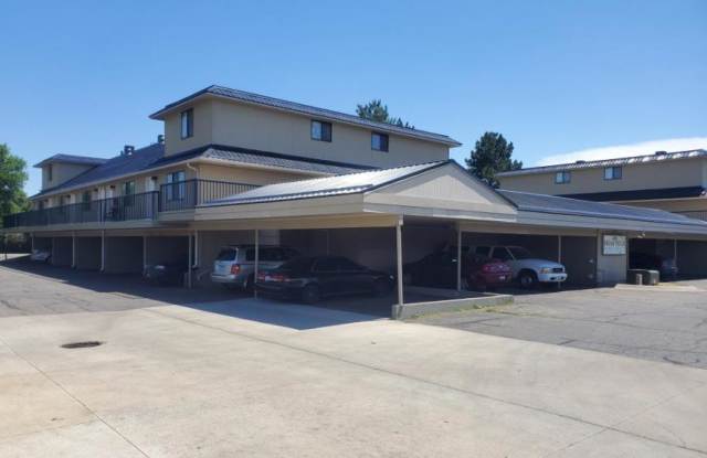 1141 28th Street W photos photos