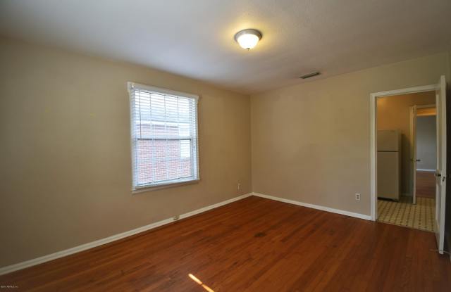 3661 SAINT JOHNS Avenue Gallery 4