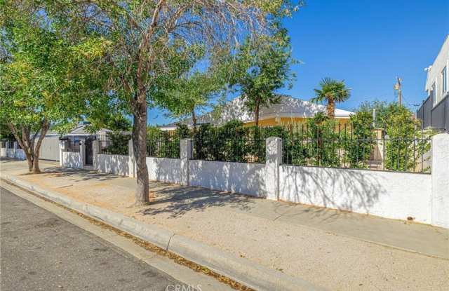 38569 5th Street E photos photos