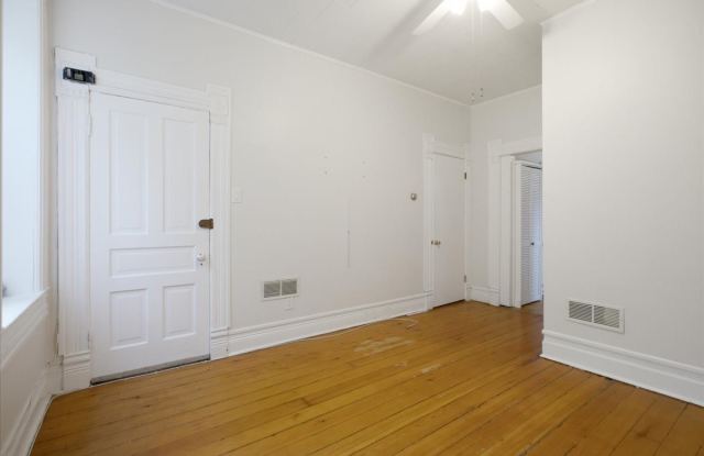 1616 W LeMoyne Street Gallery 4