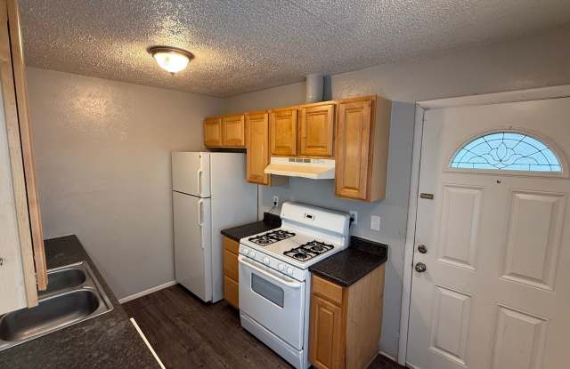 Studio Apartment in High Hollows Condominiums Private Staircase to Unit - 10782 East Exposition Avenue, Aurora, CO 80012 Studio Apartment in High Hollows Condominiums Private Staircase to Unit - 10782 East Exposition Avenue, Aurora, CO 80012
